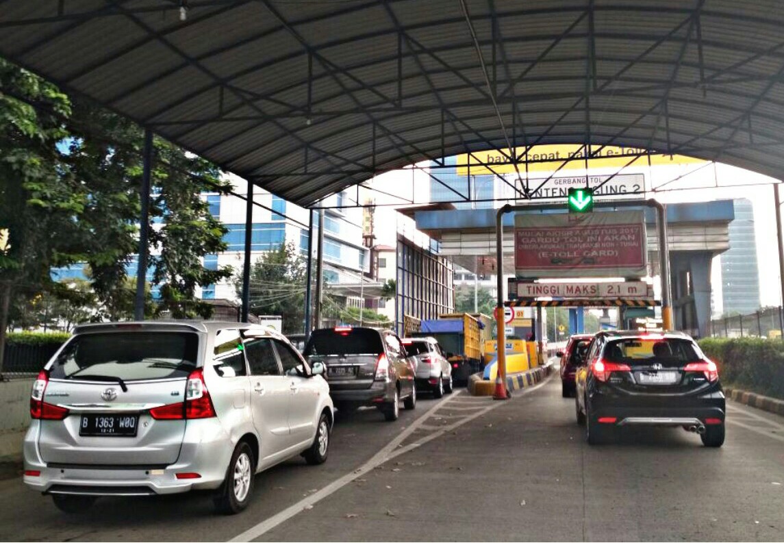Gerbang Tol Lenteng Agung